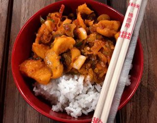 rice bown Szechuan chicken 28
